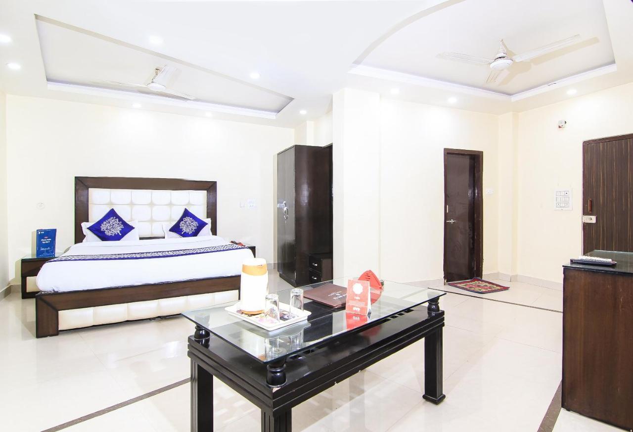 Oyo 2569 Hotel Paradise 坎普尔 外观 照片