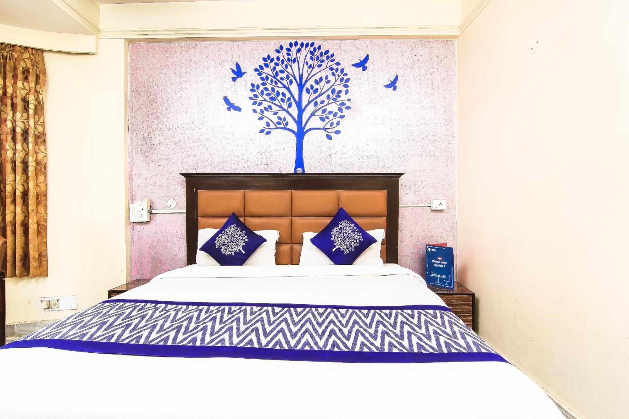 Oyo 2569 Hotel Paradise 坎普尔 外观 照片