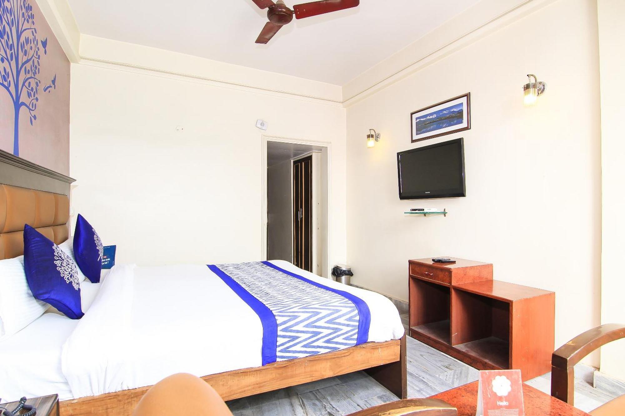 Oyo 2569 Hotel Paradise 坎普尔 外观 照片